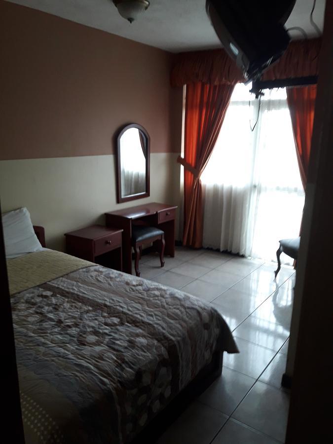 Hotel Ecologico Riverside Quevedo Buitenkant foto